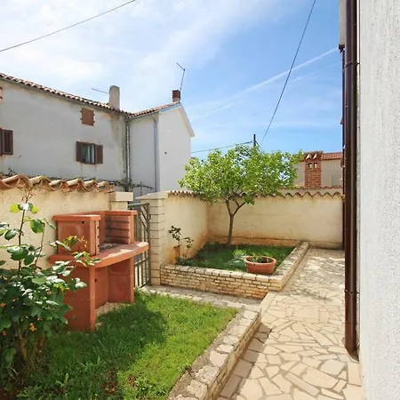 Guest house Holiday In